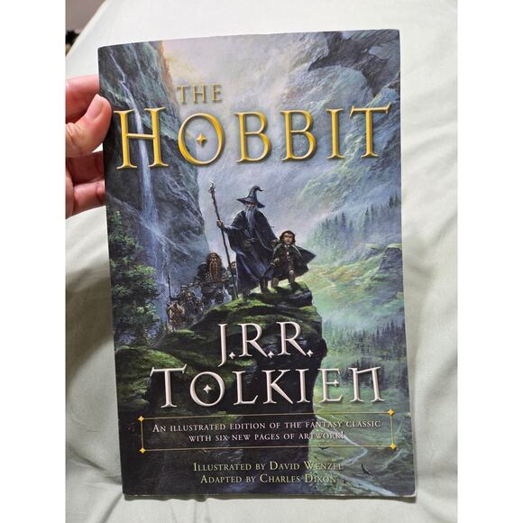 The Hobbit illustrated edition paperback - Picture 2 of 10